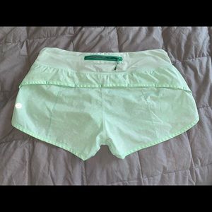 Lululemon Size 6 Mint Green Shorts